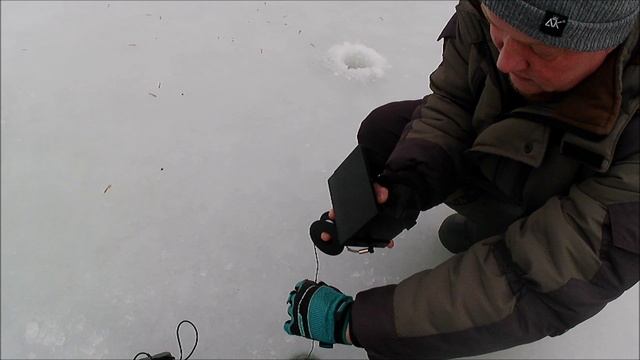 РЫБОЛОВ  ИВАНОВИЧ . ВОСПОМИНАНИЕ О ЗИМНЕЙ РЫБАЛКЕ.