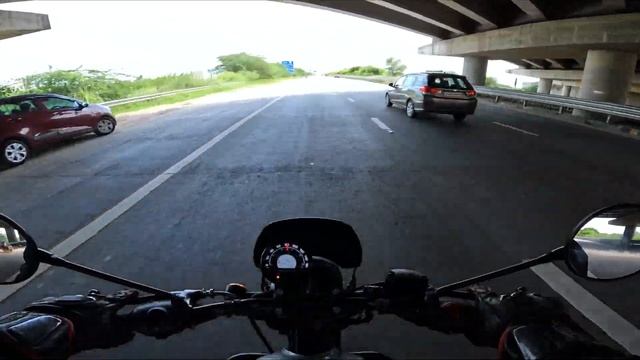 HUNTER 350 TOP SPEED AND HIGHWAY RIDE REVIEW | WHAT MAKE THIS MOTORCYCLE DIFFERENT FROM ITS RIVALS
