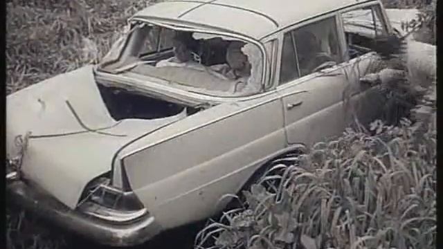Historischer Werbefilm Mercedes Benz zum Thema Sicherheit 1960er Jahre S/W