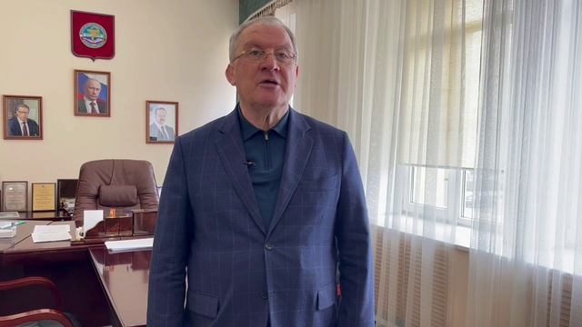 Ректор ДГМУ Висампаша Ханалиев поздравляет всех мусульман со священным праздником