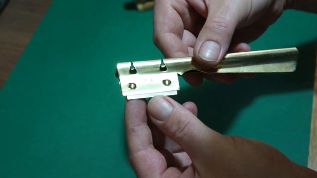 Интересная бритва шаветт и набор микро ножей из опасной бритвы...)