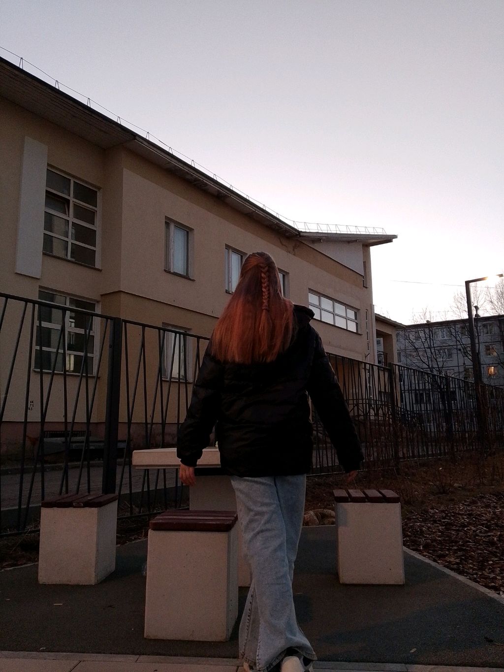 аяйай спать пора уже поздно