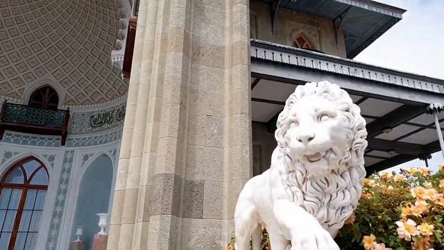 Экскурсия Три дворца из Ялты (Воронцовский, Ливадийский, Ласточкино гнездо)