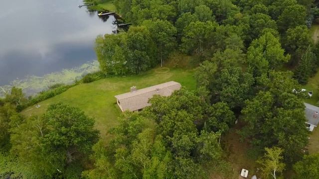 Rene 360 degree fly around