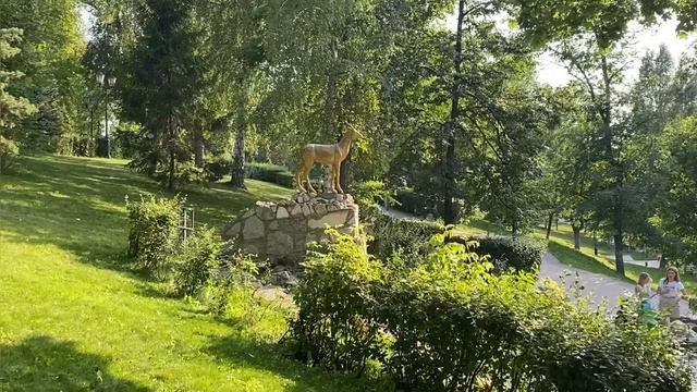 Пять военных, не считая Чапаева, одна козочка и два ангела на прогулке по Самаре