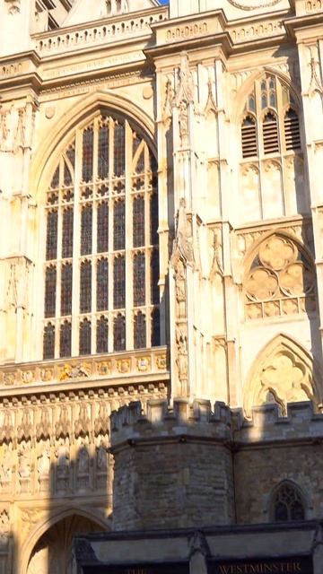 🇬🇧 Aquí CORONAN a los REYES de INGLATERRA 🇬🇧👑 #westminster #londres #uk #inglaterra #shorts #travel