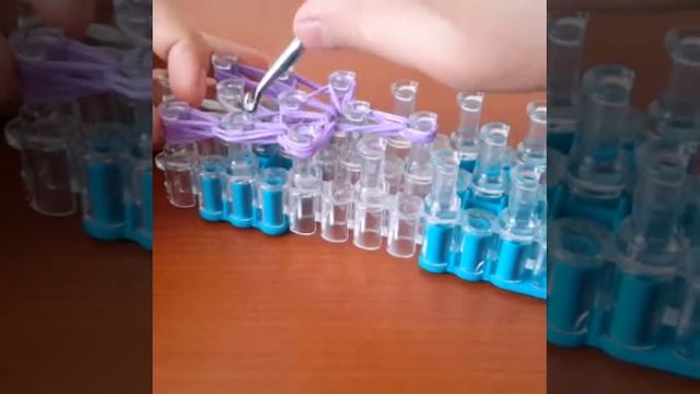 Брелок "Сердце" из Rainbow loom  Урок 2