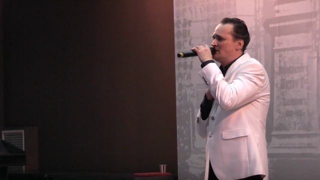 Михаил Серёгин - Свет вечного огня (Г. Мовсесян - Р. Рождественский)