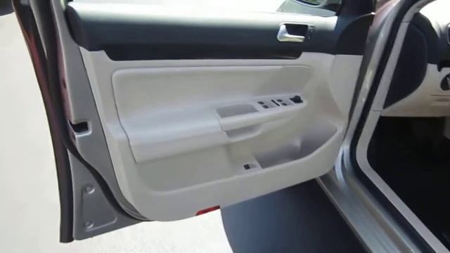 2014 Volkswagen Jetta, Moonrock Silver Metallic - STOCK# 109911 - Walk around
