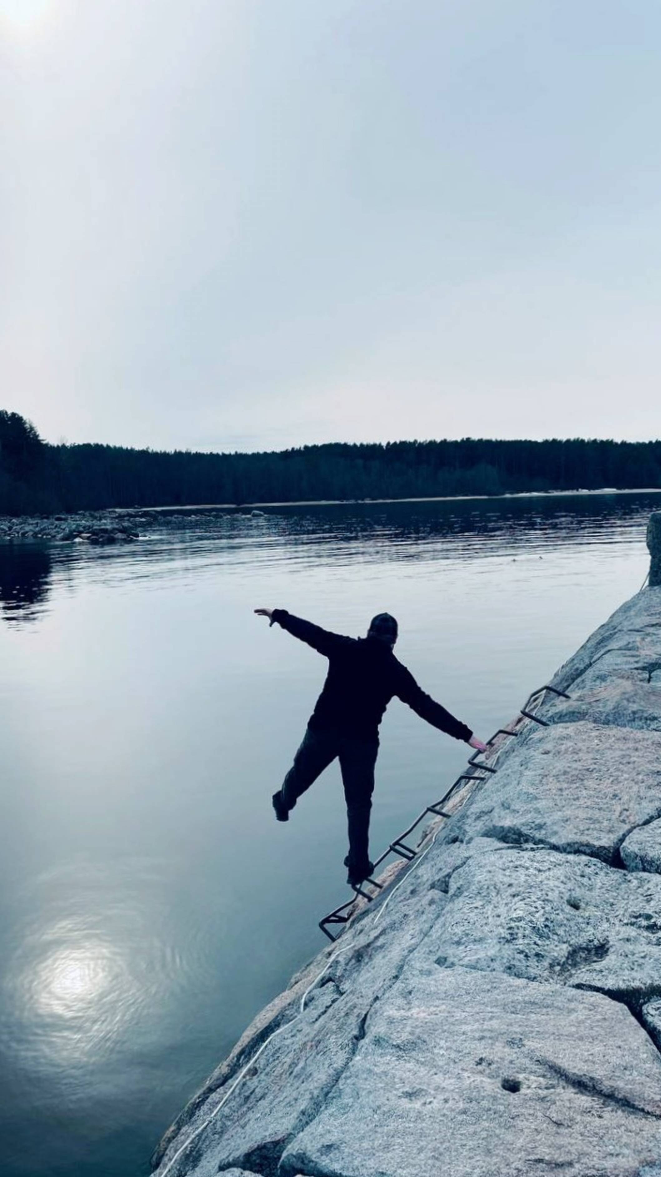 Бухта; Моторное, маяк Вуохенсало