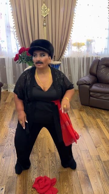 ТАНЕЦ С ПЛАТКОМ ОТ АРУСИ КАВКАЗ! #арусякавказ #танецотаруси