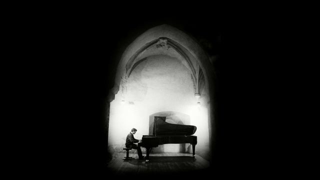 M. Sekera in recital (live 2019, Rudolfinum) Scarlatti, Debussy, Beethoven, Schumann, Smetana, Bach