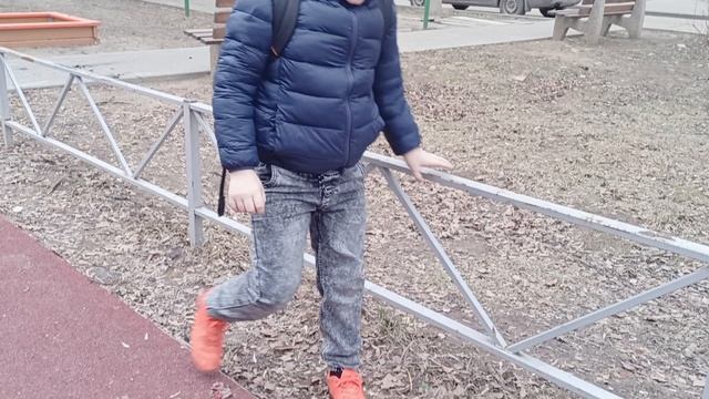 паркурим на площадке