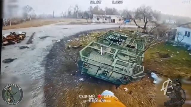 Харьковское направление. Поражение FPV-дронами американской 155-мм гаубицы М777, БТР Страйкер ...