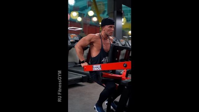 День 1. Грудь-Руки GYM