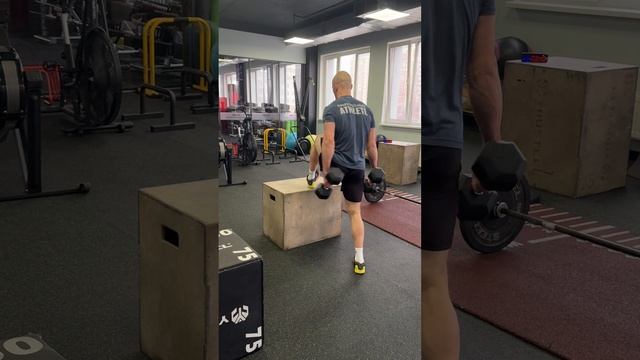 Александр Зубков, ТФ Люблино, член клуба,
Количество повторений 69 раз.