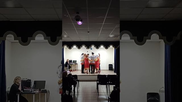 Ой. ты мне нравишься. танец группы Империал в Набережных морквашах.