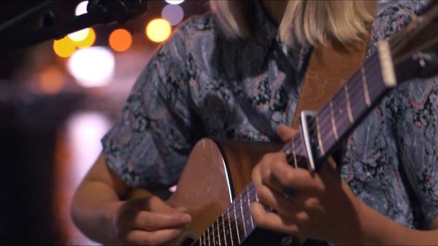 Leelo - Good Old Friend (Night Live Session)