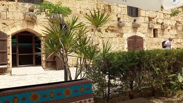 Сюрприз в буфете Киренийской крепости / Girne kalesi