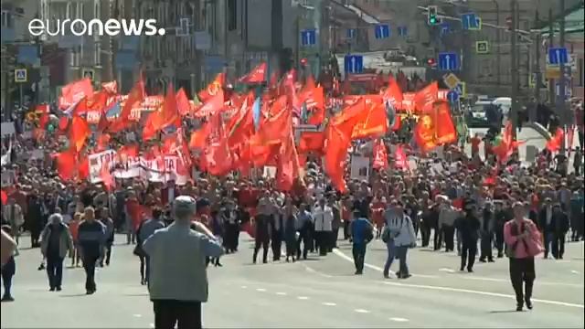 Primo maggio: a Mosca scendono in piazza i nostalgici dell'Unione sovietica