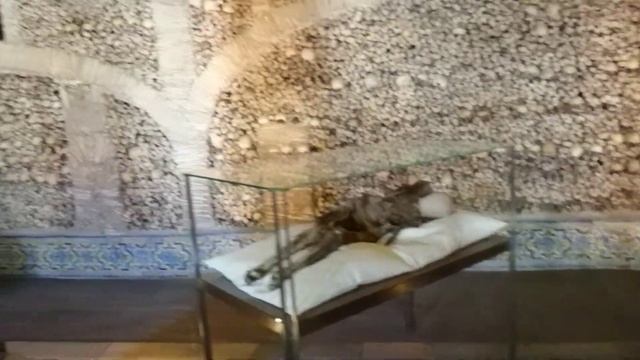 Capela dos Ossos
