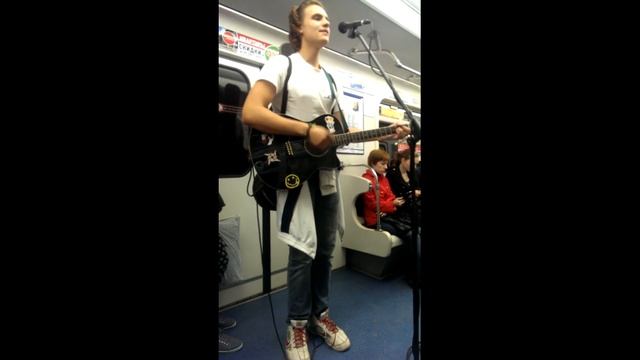"Я не буду скучать" - музыканты в питерском метро