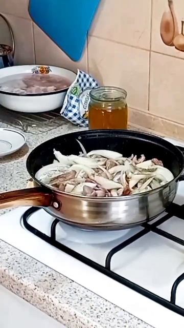 ❤️Тушеные куриные желудки в сметане.