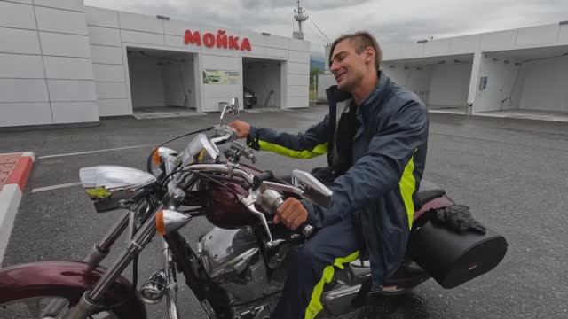 На мотоцикле 2023