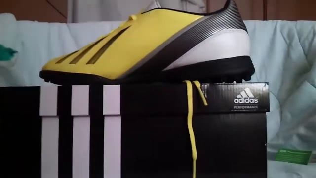 Lionel Messi 2013 boots:Unboxing the Adidas F50 style F5 boots | Yellow/black/silver Synthetic
