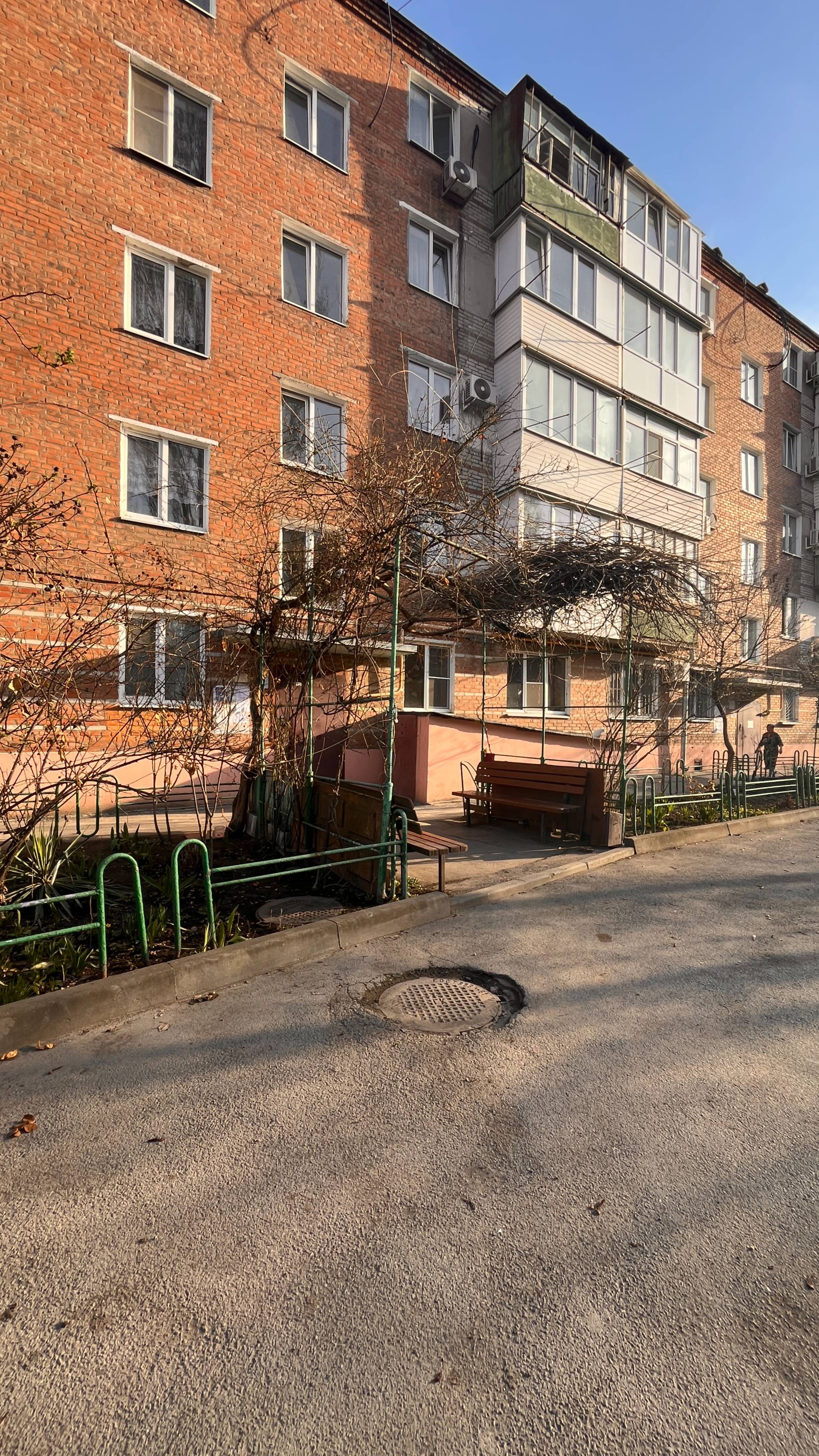 купить 1 квартиру в Таганроге
