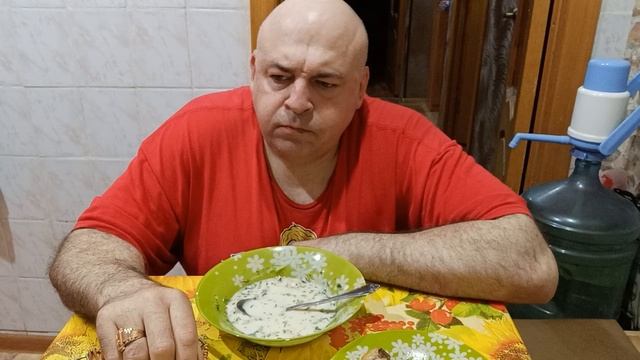 Мукбанг. Окрошка и жареный сазан. ПОБЕДА БУДЕТ ЗА НАМИ!!!
