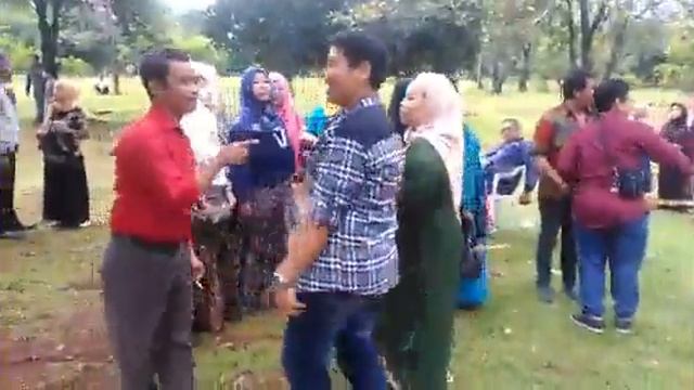 TARIAN GEMBIRA ( Maumere Versi Pedur Jadul ) Resepsi Nia & Gerald