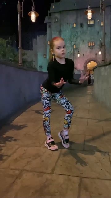 Танцы в замке 😍 Трансильвания и Мирослава 👍 #figureskating #sports #dance #fitness