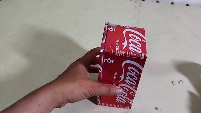 How to Make a beautiful mini refrigerator from coca-cola cans