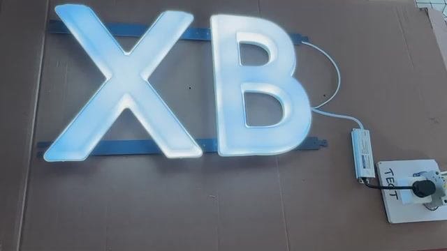 Сборка световых букв Лайтбренд