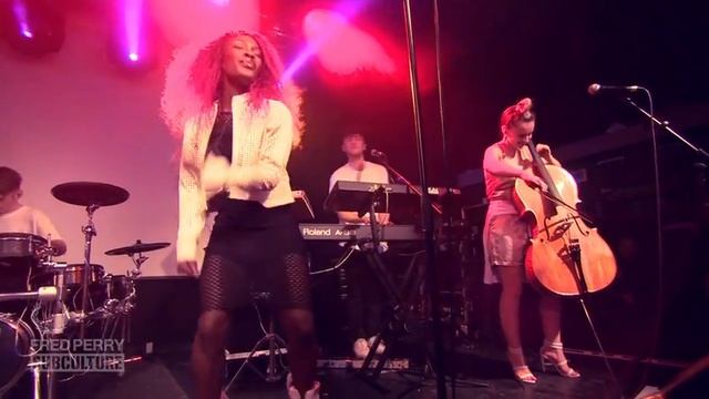 Clean Bandit - Dust Clears (Live)