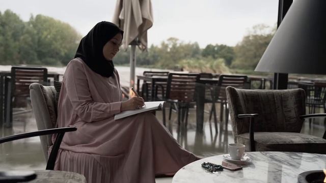 Raw Footage Vs Processed (Colour Graded) footage using adobe Premiere Pro.