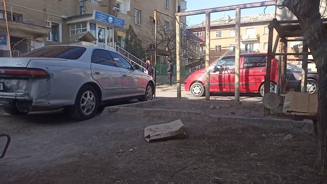 Кадамжай районунун Соц помощ ишканасынын башчысына кайырылдым эмнеге  таштандыга айлантты