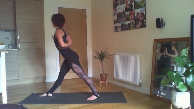 Ashtanga Yoga Flow. Beginners/ Intermediate 60 minute class - LOCKDOWN WORKOUT FOR WEIGHT LOSS