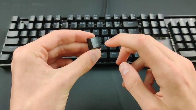 Redragon K551 Vara Review. CHONKY mechanical keyboard