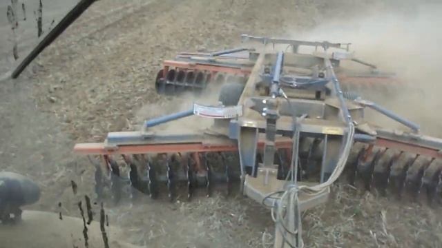 John Deere 8310 R дисковане Мадара 6 метра