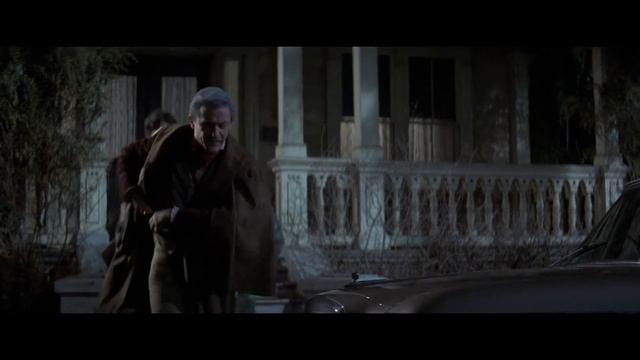 When no 1 believes Ur neighbor is a vampire...