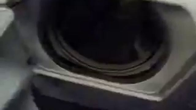 MOV07042