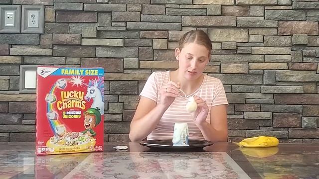 Tasty Thursday: Frozen Banana Cereal Pops