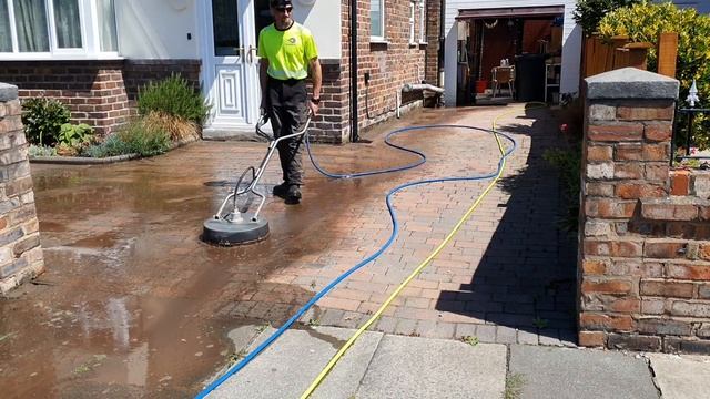 GUTTER SUCKING & BLOCK PAVING DRIVEWAY CLEANING - ECOWASH EXTERIOR CLEANING