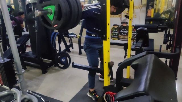 leg workout squat 166 kg two reps. yatendra mehra