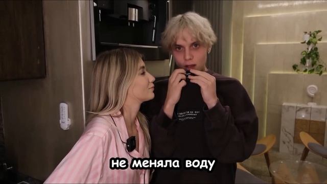 Осуждаю это видео, но но оно смешное!!!