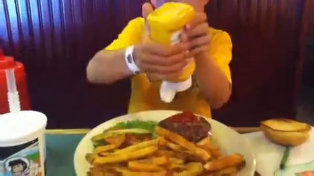 "Man, That's Good" - Brewburger's in Omaha. (Episode Six)