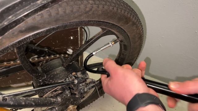 LERWAY Mini Bike Pump Portable Bicycle Tire Pump,160 PSI High Pressure Unboxing and instructions