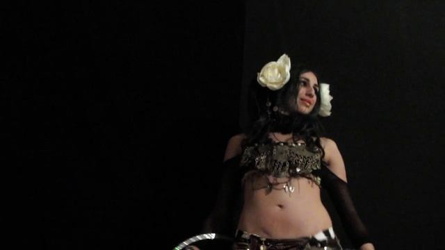 Lou Cat -  ♢ BellyHoop Dance ♢ Hula Hoop Tribal Fusion